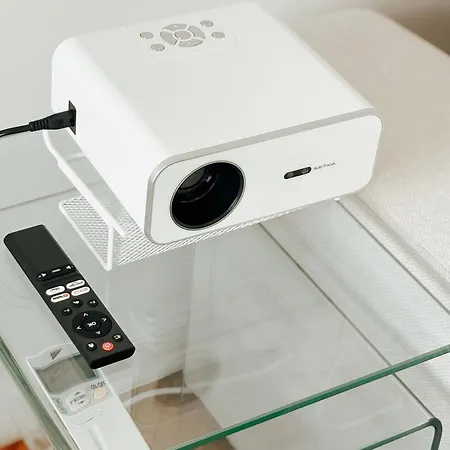 Center - Spacious Luxury With Air Conditioning