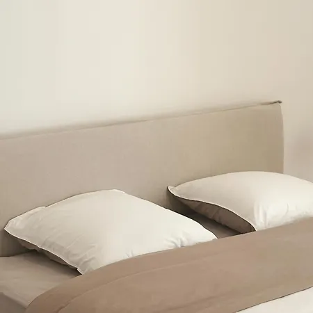 Center - Spacious Luxury With Air Conditioning