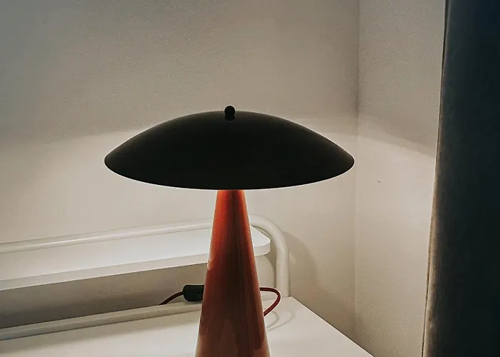 Center - Spacious Luxury With Air Conditioning *