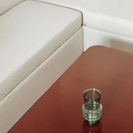 Center - Spacious Luxury With Air Conditioning 公寓 *