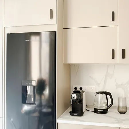 Center - Spacious Luxury With Air Conditioning *